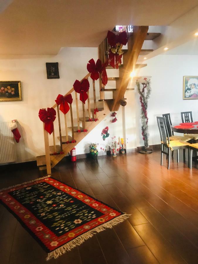Villa Casa Csiki à Rîşnov Extérieur photo