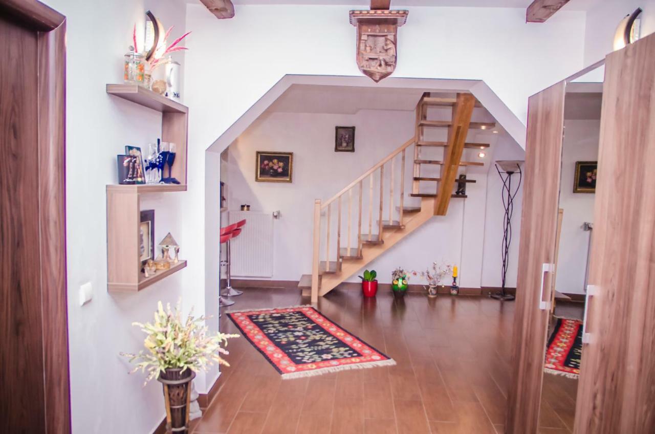 Villa Casa Csiki à Rîşnov Extérieur photo